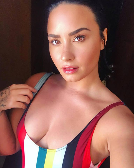 Demi Lovato, primul mesaj de pe patul de spital: “Voi continua să lupt“