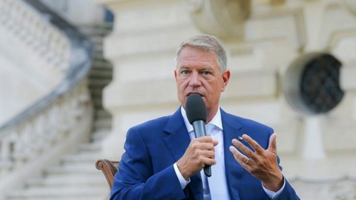 O elevă din Botoșani i-a scris președintelui Iohannis. Ce i-a reproșat tânăra?