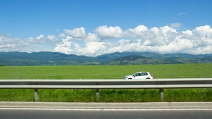 Veste peste români! Se construiește o nouă autostradă. Va avea 49 de tuneluri și va trece prin munți