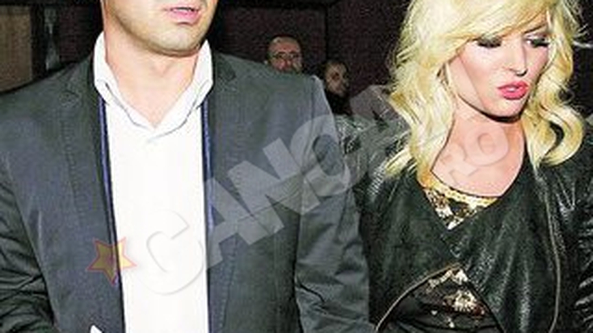 Delia si iubitul ei au renuntat la apartamentul din Pipera. Au ramas fara casa!