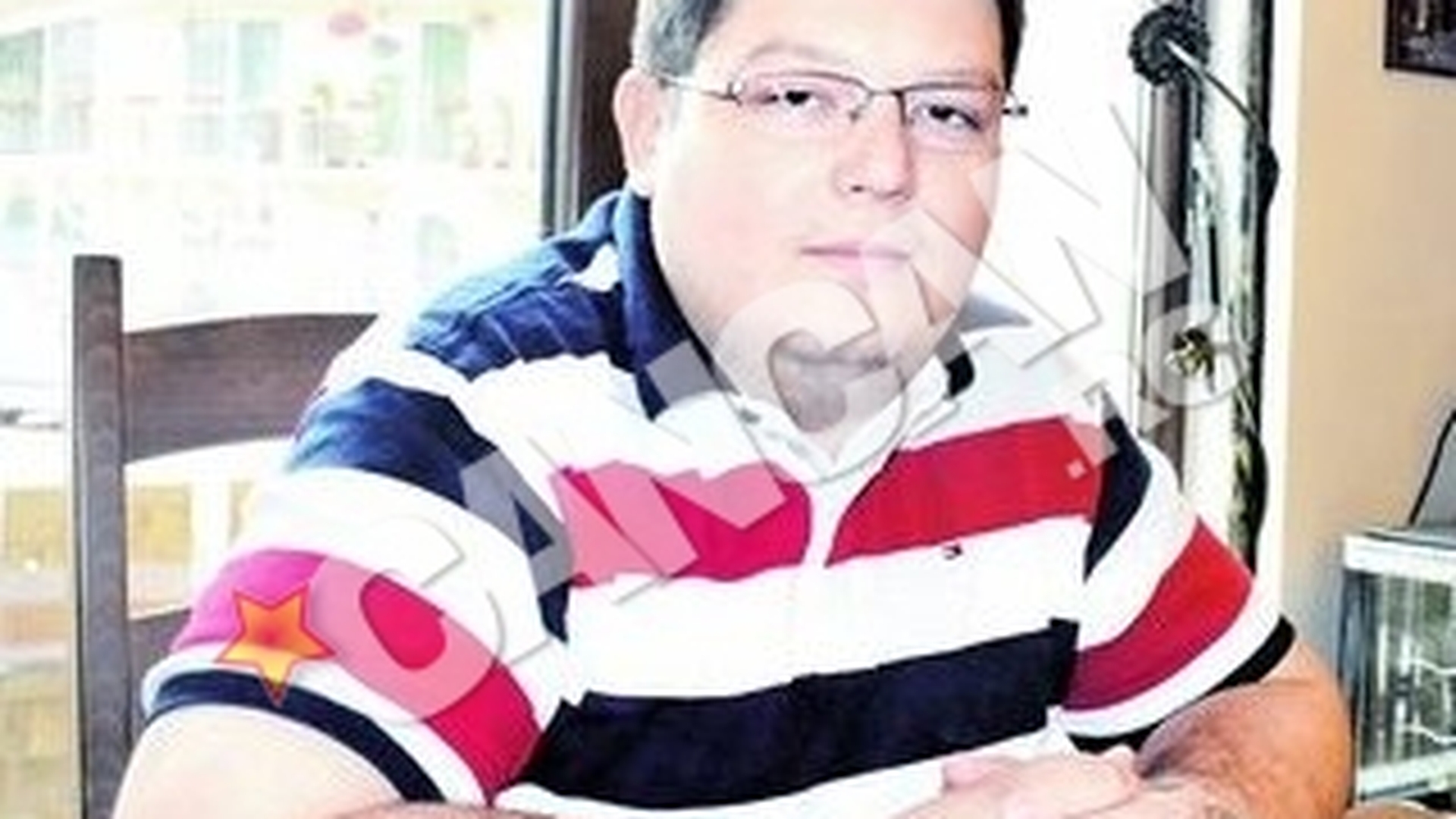 Sase butoaie de bere pentru Cristian Gog