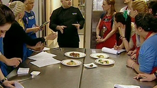 Concurentii de la Master Chef au gatit la nunta lui Edi Stancu! Au creat un haos in bucatarie, dar pana la urma totul le-a iesit bine!