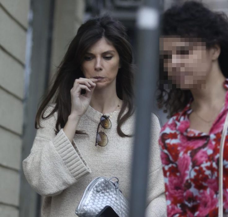 Delia Tudose s-a calmat cu o scobitoare (Foto: CANCAN.RO)