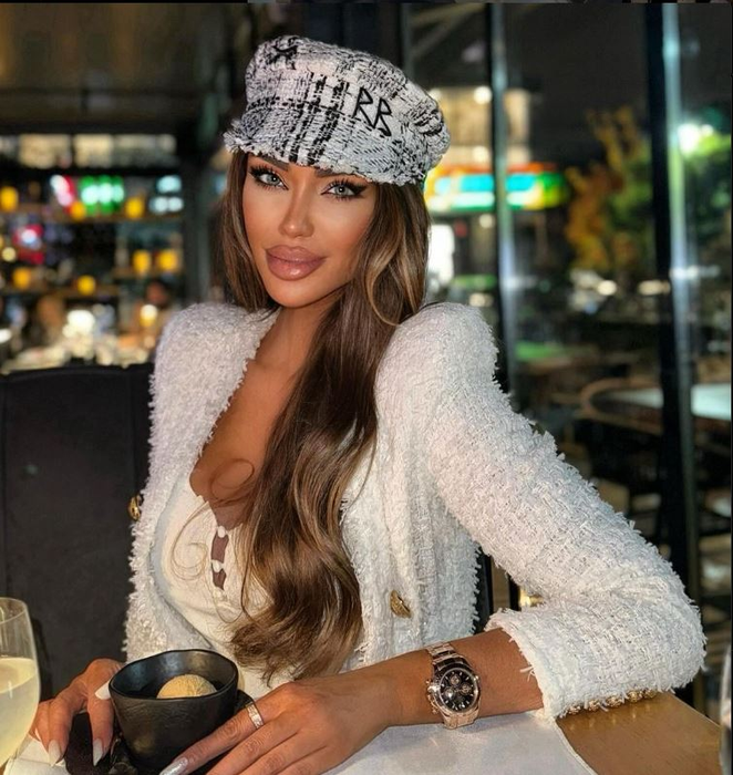 Intriga e la ea acasă în patrulaterul amoros despre care vorbește toată România! Găbițu și-a găsit noua prințesă: o altă ”fitnesă”!