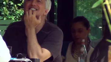 Fostul iubit al lui Jojo era sa-si rupa gatul uitandu-se dupa o alta blonda celebra! Vezi cine l-a dat peste cap!