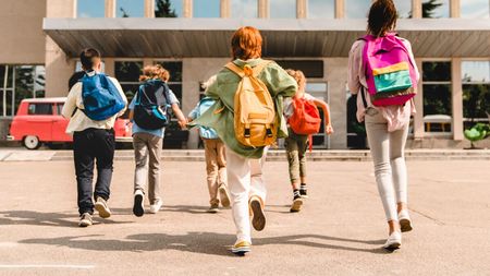 Ce mesaje au primit părinții din partea profesorilor, cu 3 zile înainte de începerea anului școlar 2025-2026