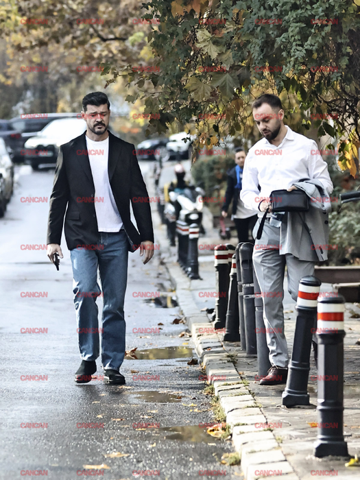 Plimbare de afaceri, dar Victor pare cu gândul la Selina