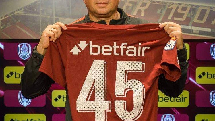 Dimitar Berbatov: "Cred că CFR Cluj are o șansă bună în fața Romei"
