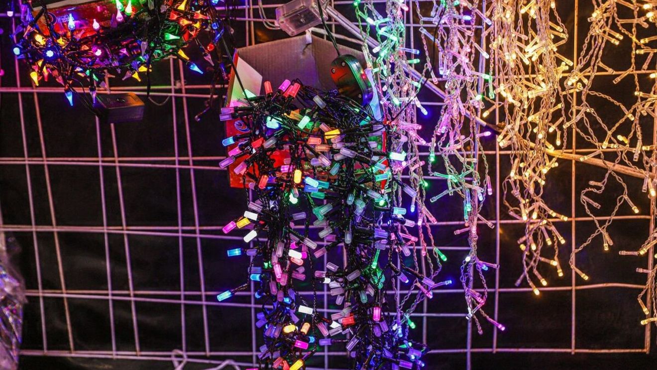 Instalațiile de Crăciun reprezintă un real pericol, potrivit specialiștilor: ”Se pot transforma în adevărate torțe”