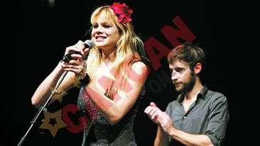 I-a pus pe romani sa-njure in cor!