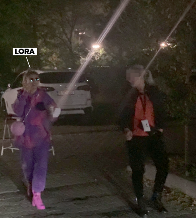 Lora, înfofolită corespunzător pentru vremea rece / Sursă foto: CANCAN.RO