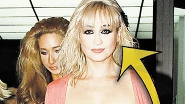 Si-a sfasiat lobul urechii in urma unui accident stupid. Simona Florescu ascunde de mult timp un defect sub cerceii cu clips