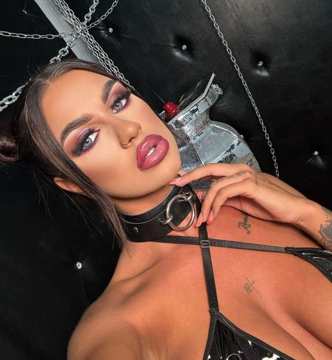 Larisa Mârtan îndeplinește rolul de ispită feminină la Insula Iubirii / sursă foto: Instagram