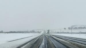Ninsori masive în Africa de Sud! Fenomenul meteo rar pentru ei a așternut troiene de 2 metri