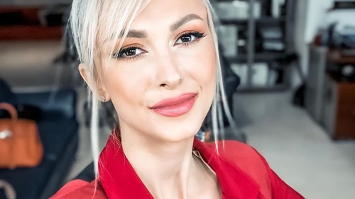 Cum s-a fotografiat Andreea Bălan cu fetele și mama ei de Ziua Națională a României