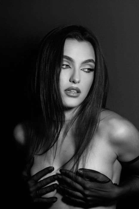 Alexia Eram, iubita lui Mario Fresh (Foto: Facebook)