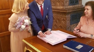 Simona Gherghe, apărată de soţ. “Mizerabili fără margini. Jignesc o femeie gravidă în luna a opta!”