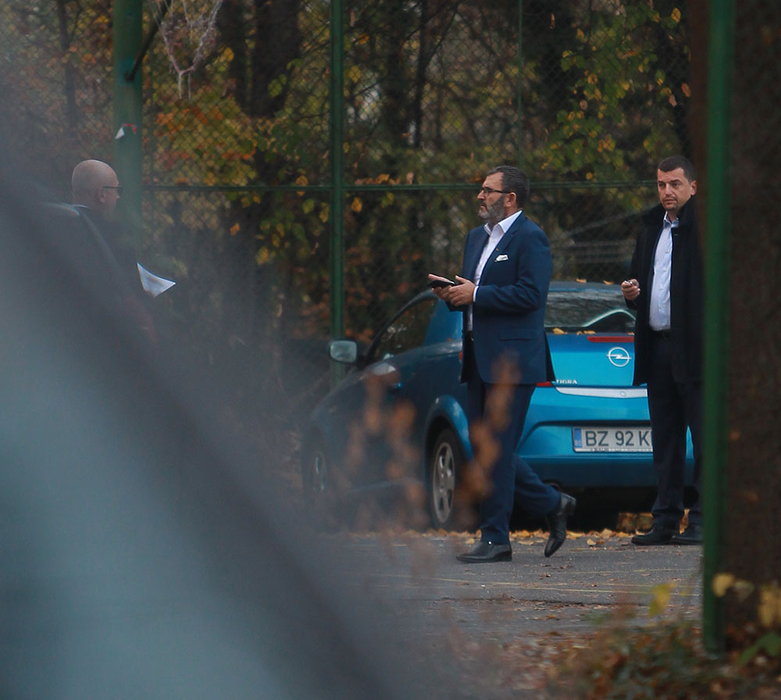 "Fratele" lui Iohannis, alături de partenerii săi