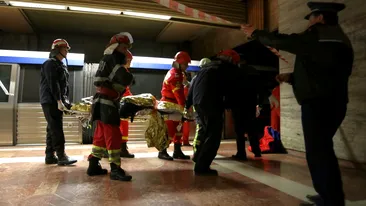 S-a sinucis în București! S-a aruncat în fața metroului