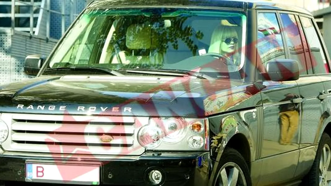 Lori are un Range Rover