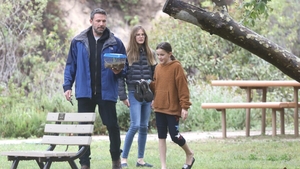 Desfaci. Folosești. Arunci unde & cum trebuie Hollywood: casa filmului, a protejării mediului și promovării sustenabilității