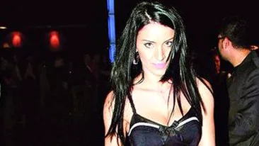 Adelina se inarmeaza!