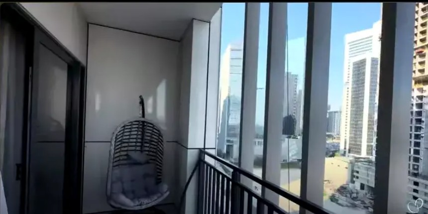 Cum arată apartamentul din Dubai al lui Armin Nicoară și al Claudiei Puican! E aproape de Burj Khalifa și se poate închiria