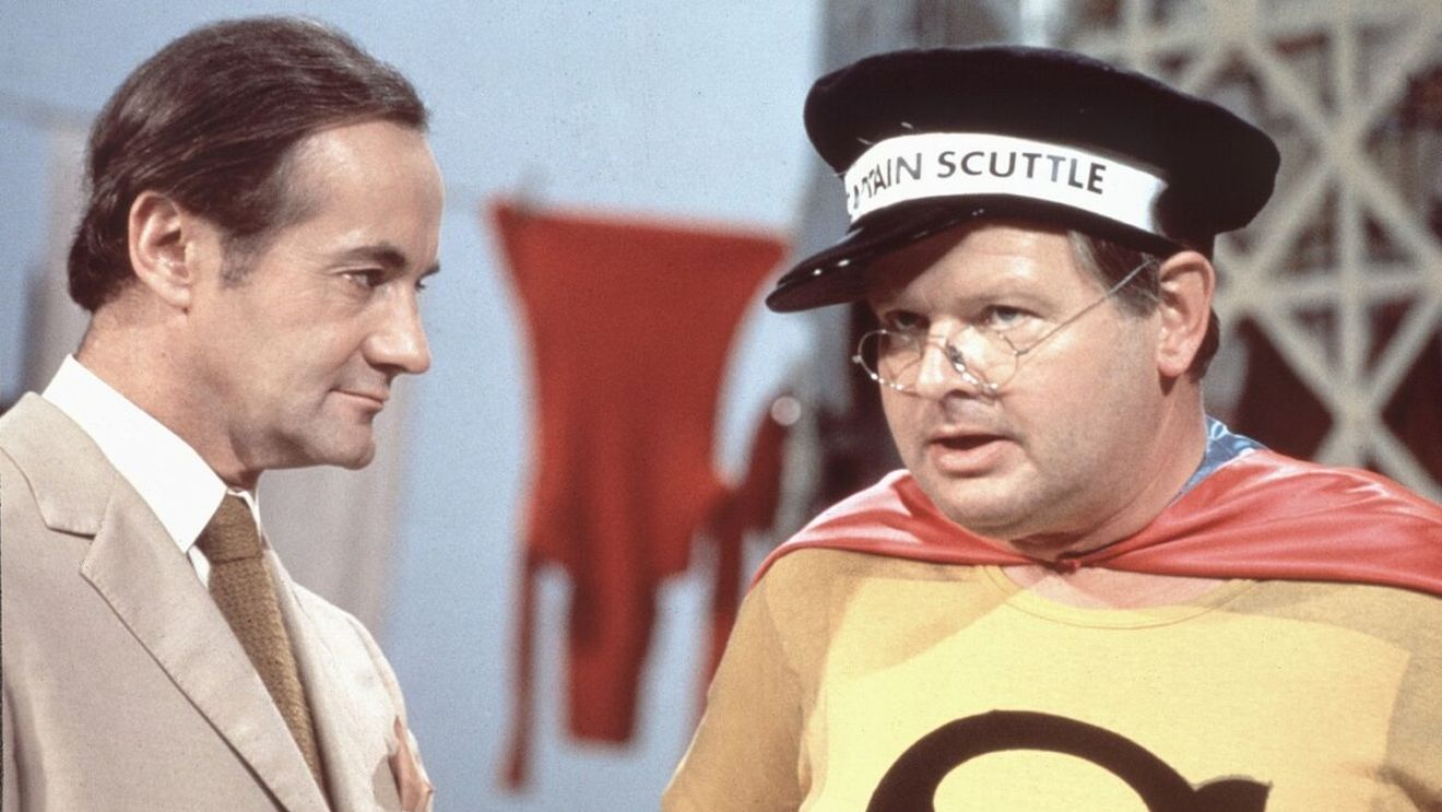 Îți mai aduci aminte de Benny Hill? Ce s-a întâmplat, de fapt, cu averea regretatului actor