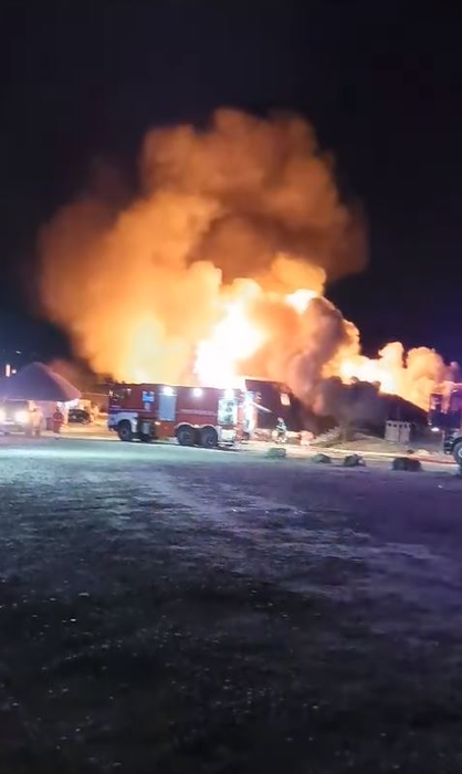 Ferma Dacilor din județul Prahova arde