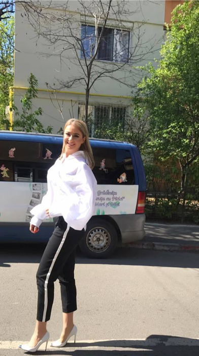Anamaria Prodan s-a ”stilizat” în mod radical! Cum arată acum impresara, după intervenţia ”de specialitate”