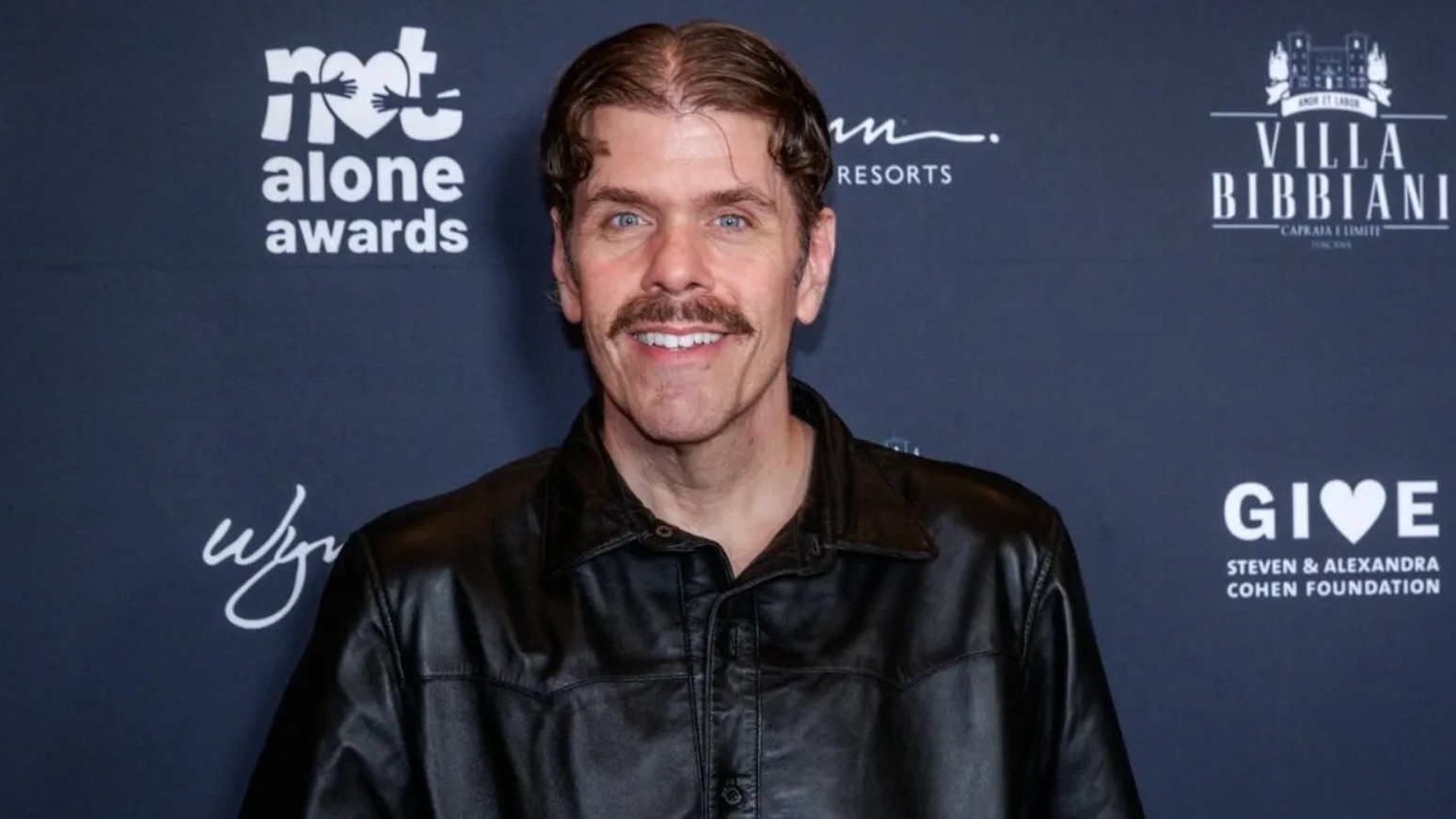 Noi detalii despre starea de sănătate a lui Perez Hilton. Familia spune că „recuperarea va fi de durată”