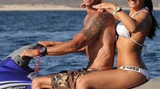 Lorenzo Lamas s-a insurat! Vezi cat de sexy e noua achizitie a actorului!