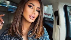 De necrezut! Cât a costat-o pe Bianca Drăguşanu valiza din imagine? Românii înstăriţi dau banii aceştia pe o întreagă vacanţă
