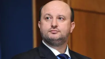 Daniel Chiţoiu, fost ministru, implicat într-un accident mortal! Maşina politicianului a fost lovită în plin