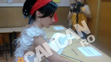 Cei mai veseli alegatori! Doi miri din Galati au mers de la nunta, direct la vot!