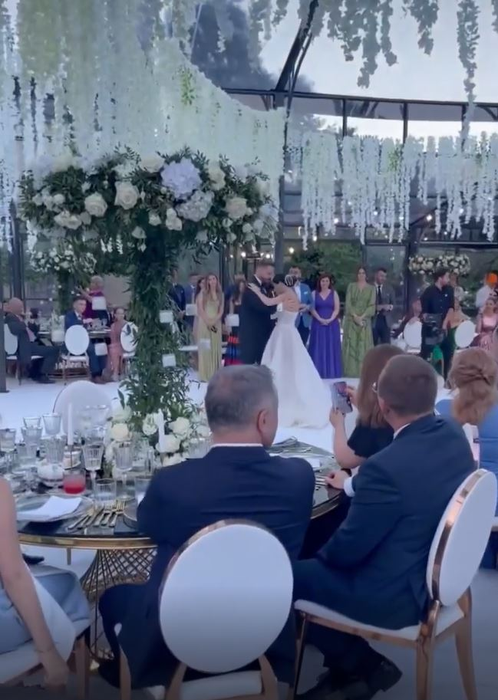 Alex și Bianca au avut parte de o nuntă ca în povești (Foto: Instagram)