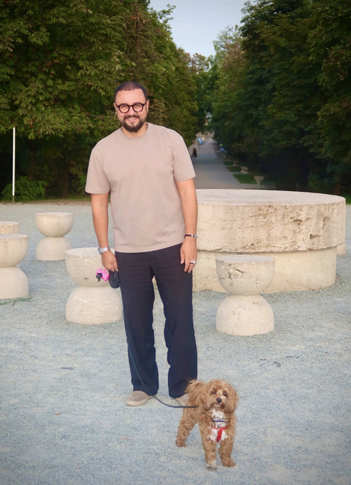 Ce studii are Cătălin Măruță, de fapt. Ireal cum și-a câștigat primii bani: ”Trebuia să plătesc căminul de nefamiliști unde stăteam”