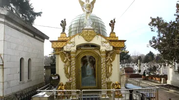 Alarma la cavou! Mama deputatului tiganilor odihneste intr-o “vila” poleita cu aur din cimitirul Ghencea!