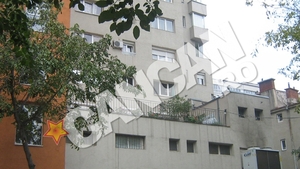 Incalcita poveste a disparitiei brokerului fugar! Vecinii spun ca locuia alaturi de fosta sotie si de fetita lui, intr-o casa in Dorobanti, supravegheata din toate partile de camere video!