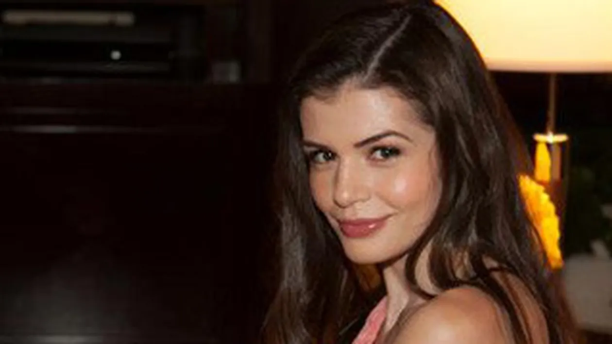 Monica Gabor filosofeaza de peste Ocean! Vezi cum isi ia Adio de la Romania!