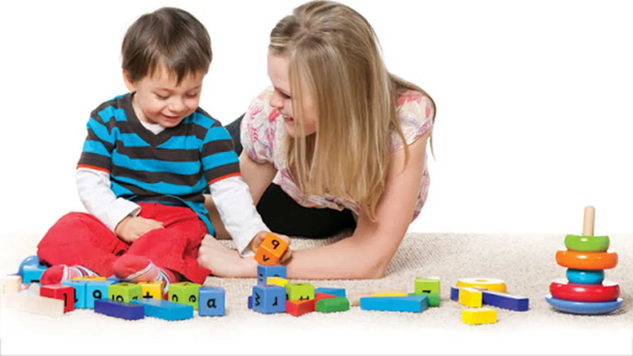 Care sunt condițiile pe care părinții trebuie să le îndeplinească pentru a primi ajutorul de la stat pentru plata bonelor