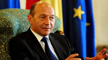 Detalii in premiera despre botezul nepotului lui Basescu! Ce a planuit sa faca Ioana in primavara!