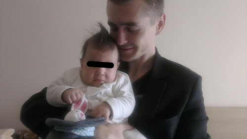 Mentalistul Cristian Gog, un tatic implinit! Fiul sau ii mosteneste talentul! La patru luni, Lucas scoate iepurele din palarie!