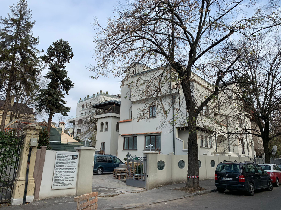 Dragoș Pavăl a plătit 5,2 milioane de euro pentru casa de patrimoniu învecinată cu Palatul lui Gigi Becali