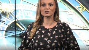 Horoscop 12 octombrie 2022. Vărsătorii se pot aștepta la o mărire de salariu!