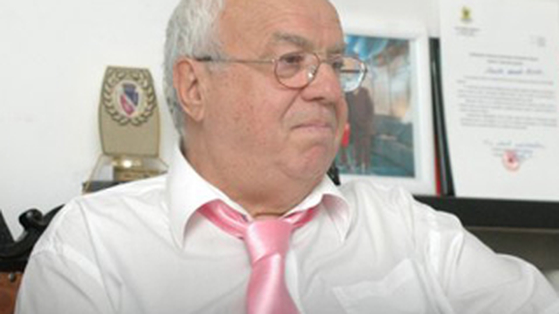 Alexandru Arsinel: "Johhny isi iubea tara! Ma bucur ca am avut sansa sa cant cu el!"