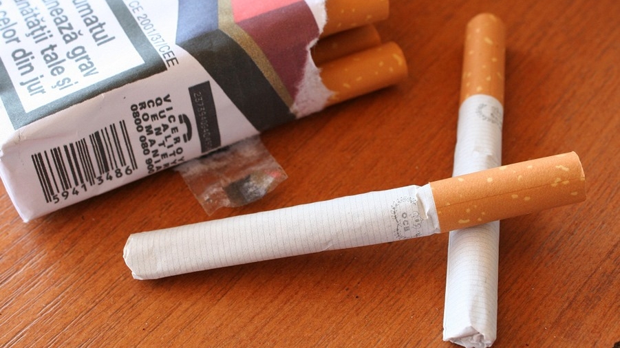 De unde cumperi țigări dacă nu vrei să ieși deloc din casă. Soluția e foarte simplă!