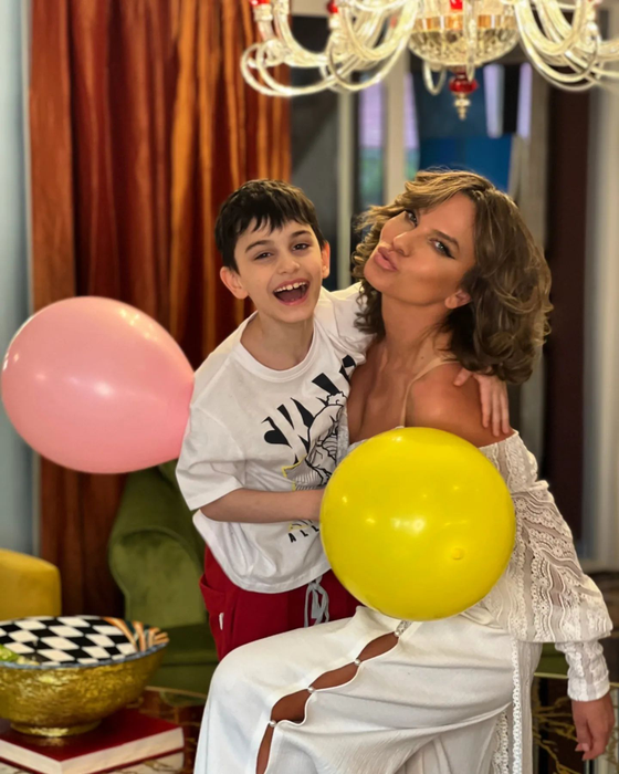 Fiul Annei Lesko îşi doreşte un frăţior. Ce i-a răspuns artista: „Lucrul acesta trebuie realizat cu cineva care…”