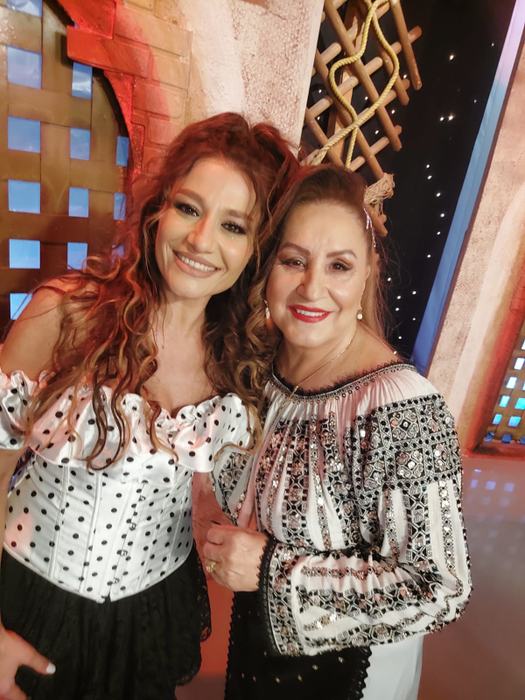 Domnica Pătrășcanu și fiica sa, Claudia. Foto: Facebook