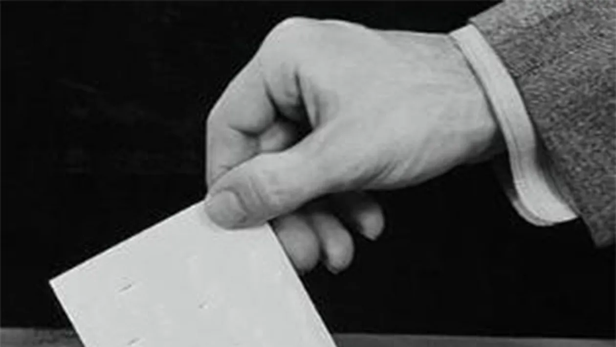 În două secţii din Cluj nu a votat nimeni până la ora 10.00! În alta din Bistriţa au votat doar două persoane